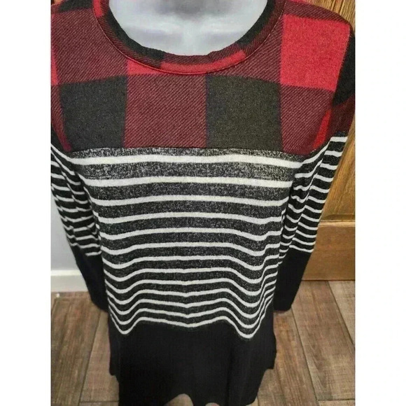 MAURICES Womens XS Tunic Top Pullover Long Sleeves Black Red White - Picture 2 of 6